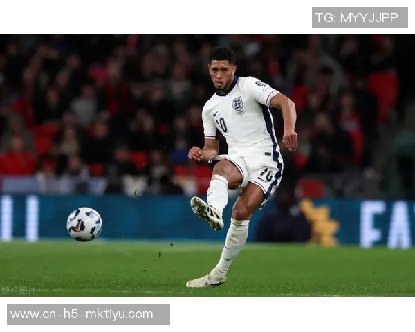 贝林厄姆荣膺英格兰2425赛季最佳男足球员皇马官方祝贺他取得佳绩